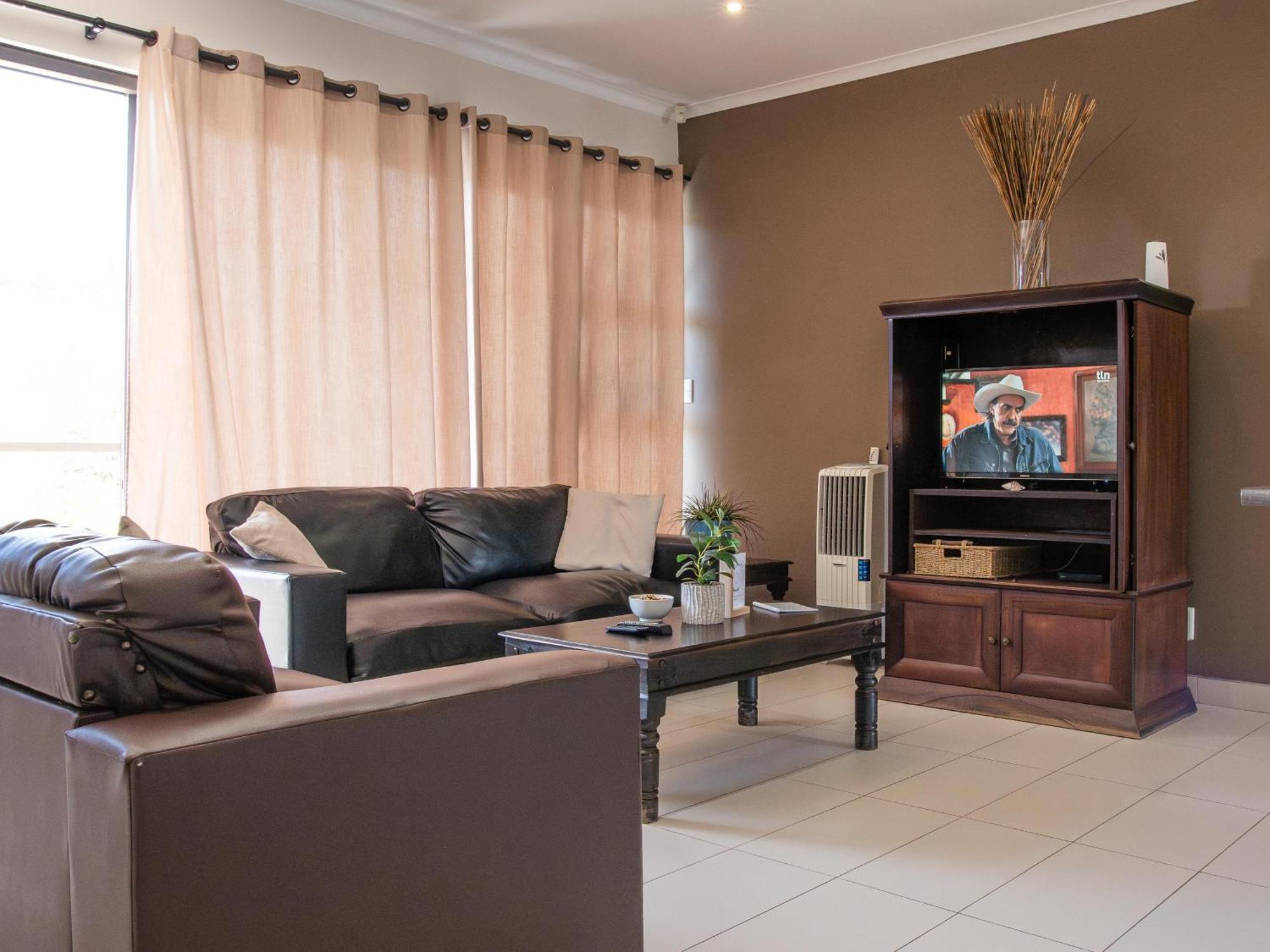 Rieks Van Der Walt Self-Catering Apartment Windhoek Extérieur photo